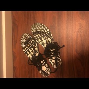 Dolce Vita tie up flats.